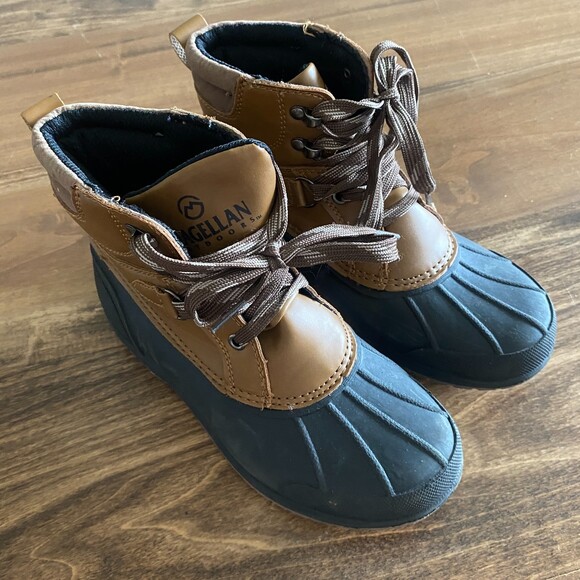 Magellan Outdoors Lace-Up Duck Boots Youth 2 - Picture 2 of 14